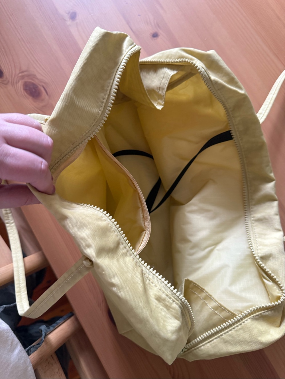 BAGGU Pale Yellow bowler bag - Picture 3 of 4